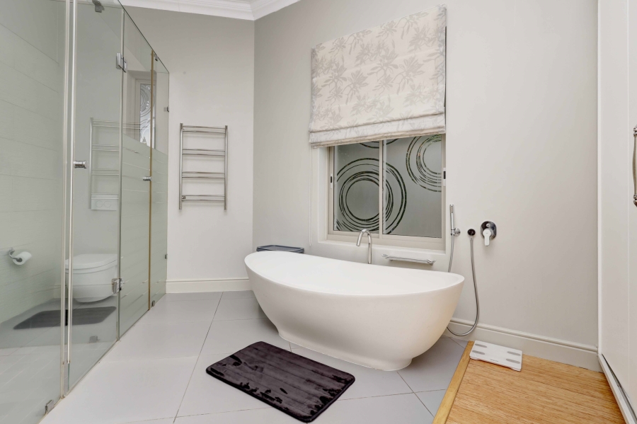 4 Bedroom Property for Sale in Val De Vie Estate Western Cape